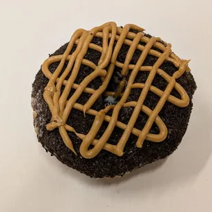 @endoedibles on Instagram 12/10/24  Oreo Peanut Butter Doughnut