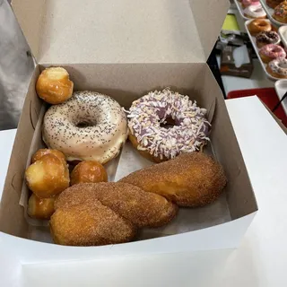 Twist Doughnut - Cinnamon Sugar