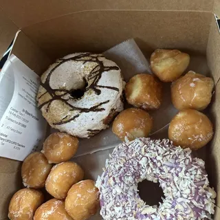 Doughnut Holes 1 Dozen