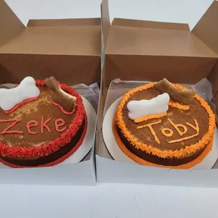 Dog cakes topped with dog cookies