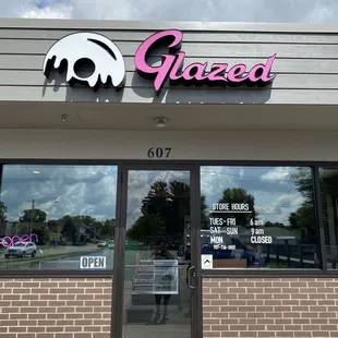 the front entrance of a restaurant