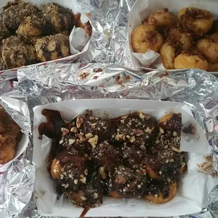 Reeses, Bacon and maple, Smores and apple cinnamon