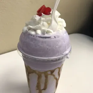 Tarp milkshake w/ boba