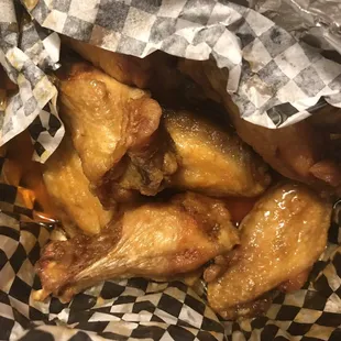 food, fried chicken, fried chicken wings, chicken wings and fried chicken, chicken wings, bbq wings, chicken, poultry, bbq chicken