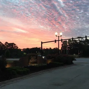 Glen Kernan Hodges Blvd entrance