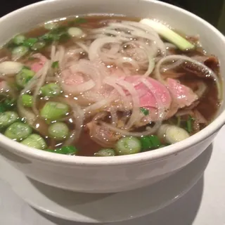 1. Pho Dac Biet