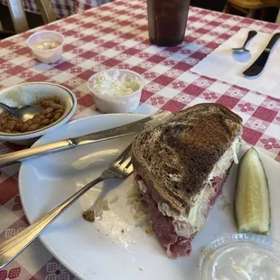 Reuben, baked beans, coleslaw
