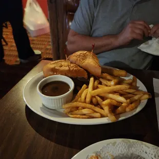 Beef deep sandwich and fries