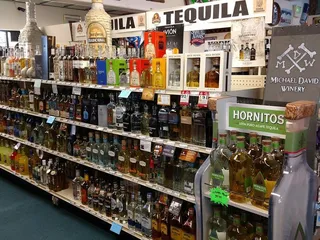 Monument Cork 'n Bottle