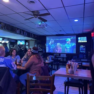 Big screen out for the Lions vs. Rams!