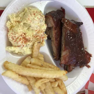 Saturday special! 3 rib combo.