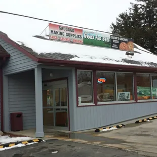 Glenn&apos;s Market.