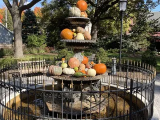 Great Oak Commons