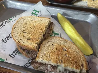 Hooley House Sports Pub & Grille