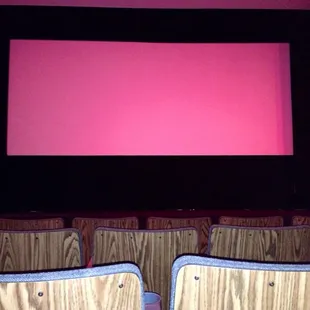 "Intimate" theaters