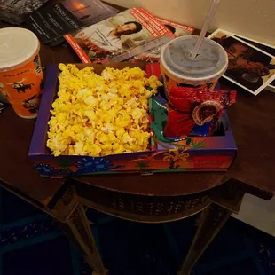 Kid's pack - popcorn, drink &amp; candy.