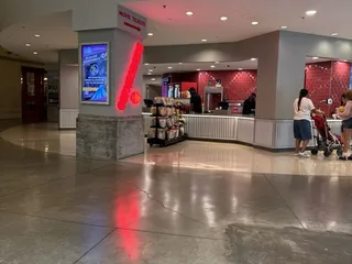 Regnier Extreme Screen Theatre