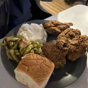 fried chicken, fried chicken wings, chicken wings and fried chicken, food, chicken, bbq chicken, chicken wings, bbq wings, poultry