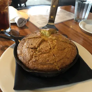 Iron Skillet Cornbread