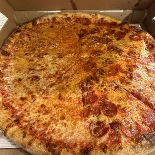 Excellent NY Style Pizza...20 inch half cheese and half pepperoni