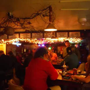 Families eating good pizza