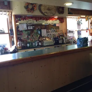 the bar area of a restaurant
