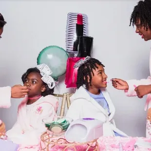 Glitter &amp; Glitz Kids Spa