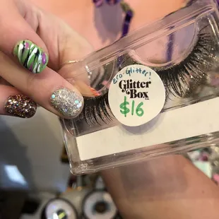 Glitter eyelashes
