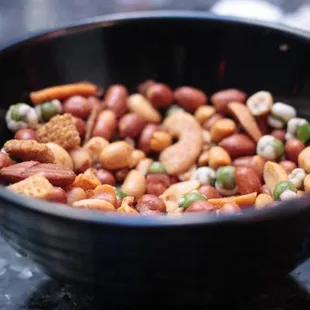 spicy peanut mix