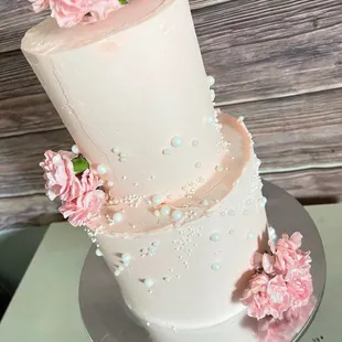 Light pink cake