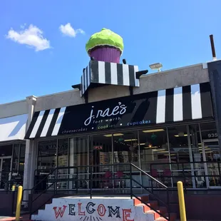 Easy to find storefront