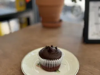 Leaves Bakery and Books