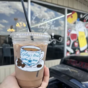 Glitzy’s Brew