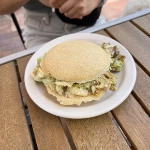 Reina Pepiada Arepa