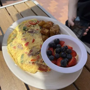 Kate's Omelet with Fruit and Potatoes