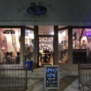 Global Cafe has outdoor dining