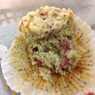 This is one kick-ass muffin. Real strawberries inside, moist and flavorful plus served warm. Nice coffee-cake-like crumble on top.