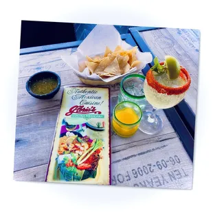 ASK FOR DIAZ ! Top male server! HE's got you !