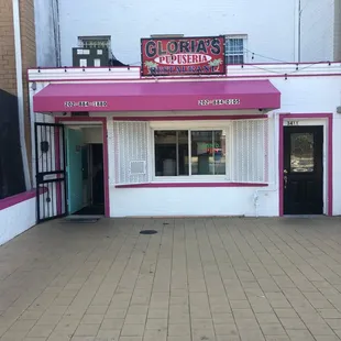 Set back comfortably from the hustle and bustle of 14th St. Columbia Heights.