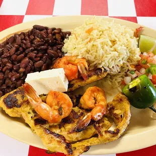 Pechuga De Pollo con camarones