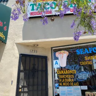 Front of the taco shop