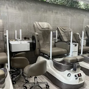 Clean pedicure station.  C-19 safe.