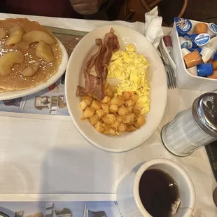 Eggs, home fries, bacon