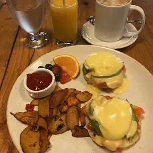 Orange Juice &amp; Latte &amp; Classic Benedict