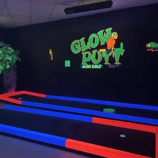 Glow Putt Mini Golf sign