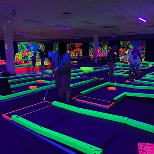 Indoor glow course