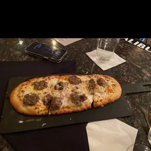 Meatball flatbread