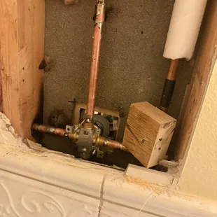 Customer had a leak on his shower faucet