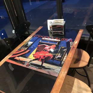 Cyndi Lauper table