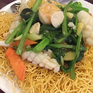 Seafood Pan Fried Noodles